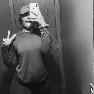 Meet your Posher, Huda